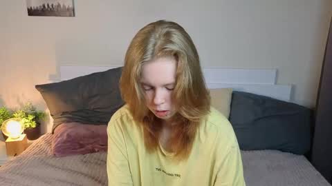 Snapshot of lilytways chatting on May 6, 2026, 7:30 pm Julie online show from May 6, 2026, 7:30 pm