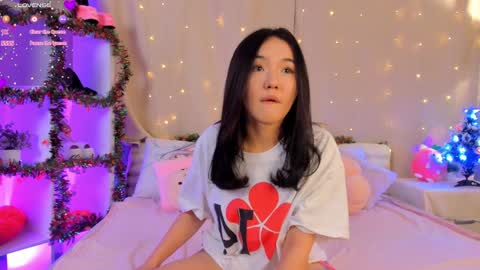 Snapshot of lin_kun chatting on December 15, 2024, 4:15 pm Lin Use menu to play with me online show from December 15, 2024, 4:15 pm