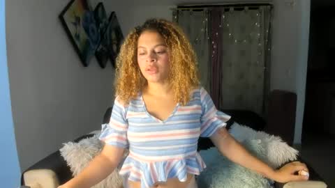 Snapshot of lina_andr chatting on July 9, 2026, 7:23 am lina_andr online show from July 9, 2026, 7:23 am