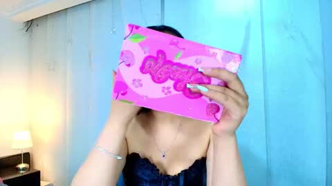  Lina Bedoya  online show from March 19, 2026, 11:36 am