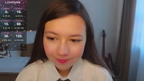 Snapshot of lina_brownie chatting on October 18, 2025, 2:14 am Lina online show from October 18, 2025, 2:14 am