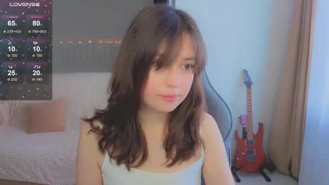 Lina online show from April 13, 2026, 3:23 am