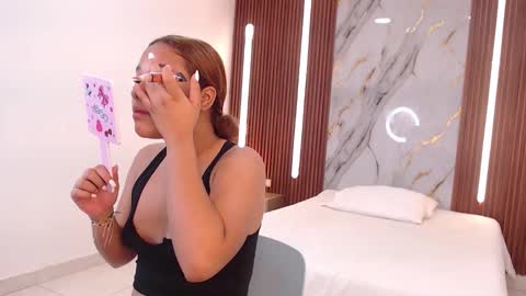 Lina online show from September 22, 2025, 12:40 pm