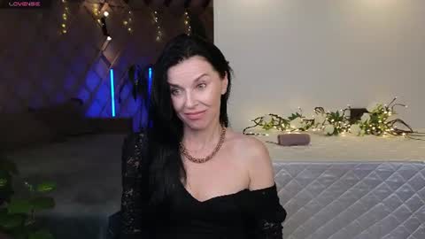 lina_flore online show from June 14, 2026, 9:17 pm