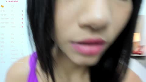 Snapshot of lina_garcia chatting on January 12, 2025, 11:39 am   online show from January 12, 2025, 11:39 am