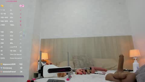 Snapshot of lina_garcia chatting on March 12, 2025, 2:34 pm   online show from March 12, 2025, 2:34 pm