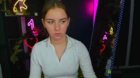 lina_moone online show from April 30, 2026, 11:38 am