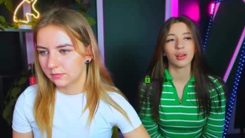 lina_moone online show from May 1, 2026, 11:15 am
