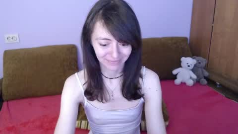 Lina Rouge online show from May 18, 2026, 5:13 am