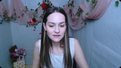 Lina online show from December 21, 2024, 6:19 am