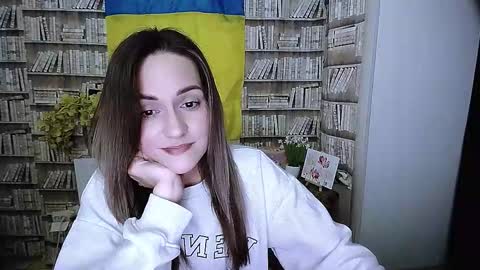 Lina online show from November 29, 2025, 2:42 pm