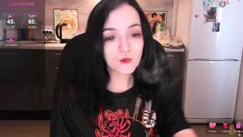 Lina 3  1715622743 online show from October 20, 2025, 7:42 am