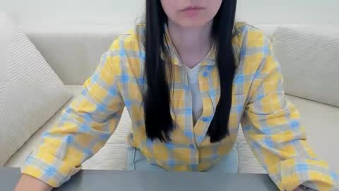 linabay2 online show from May 5, 2026, 6:21 am