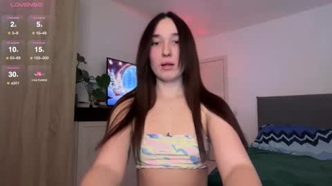 Lina online show from January 13, 2026, 8:25 pm