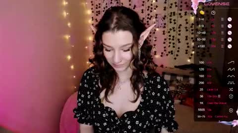 Snapshot of linablossom chatting on October 30, 2025, 8:16 am Lina online show from October 30, 2025, 8:16 am