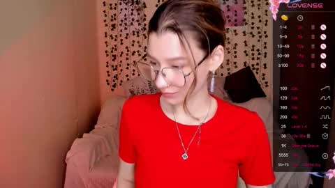 Snapshot of linablossom chatting on November 30, 2025, 7:12 am Lina online show from November 30, 2025, 7:12 am