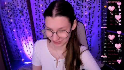 Lina online show from April 4, 2026, 3:49 am