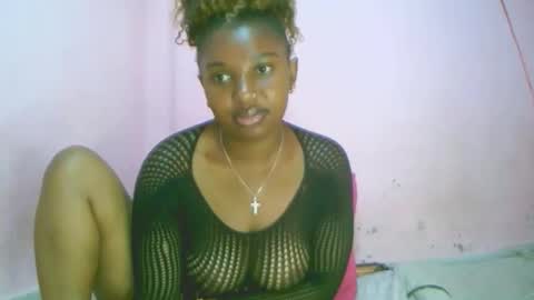 linah1123 online show from October 18, 2025, 10:38 am