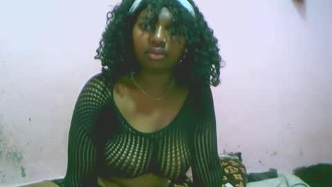 linah1123 online show from October 29, 2025, 11:17 pm