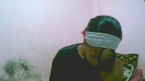 linah1123 online show from December 21, 2025, 12:34 pm