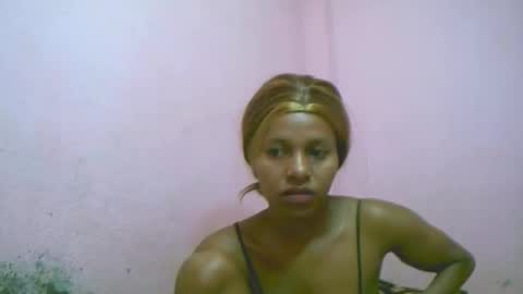 Snapshot of linah1123 chatting on January 9, 2026, 4:04 am linah1123 online show from January 9, 2026, 4:04 am