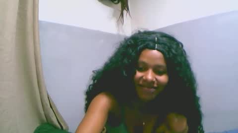 Snapshot of linah1123 chatting on February 17, 2026, 6:10 am linah1123 online show from February 17, 2026, 6:10 am