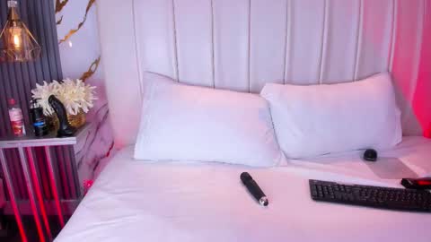 Snapshot of linakatelles chatting on March 18, 2026, 6:22 pm linakatelles online show from March 18, 2026, 6:22 pm