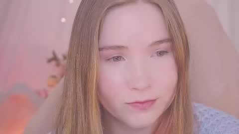 Snapshot of linalyy chatting on December 4, 2025, 4:33 am Lina online show from December 4, 2025, 4:33 am