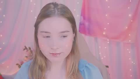 Snapshot of linalyy chatting on December 15, 2025, 4:50 am Lina online show from December 15, 2025, 4:50 am