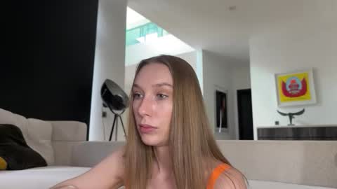 Snapshot of linaspicee chatting on February 14, 2026, 5:37 am Lina online show from February 14, 2026, 5:37 am