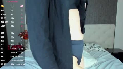 Snapshot of linda__bryant chatting on December 13, 2024, 6:00 am Linda GMT2 Mon Tu Fri Sa Su 0300am-1000 am online show from December 13, 2024, 6:00 am