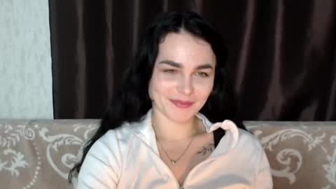 Snapshot of linda_aa chatting on March 3, 2025, 10:42 pm Linda online show from March 3, 2025, 10:42 pm