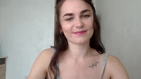 Snapshot of linda_aa chatting on September 13, 2025, 11:10 am Linda online show from September 13, 2025, 11:10 am