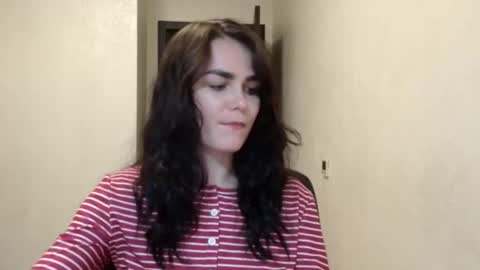 Snapshot of linda_aa chatting on October 9, 2025, 7:23 pm Linda online show from October 9, 2025, 7:23 pm