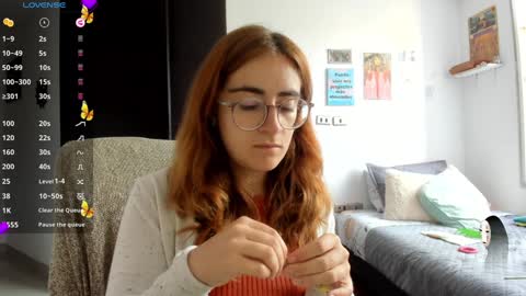 Giggles  online show from December 3, 2024, 1:21 pm