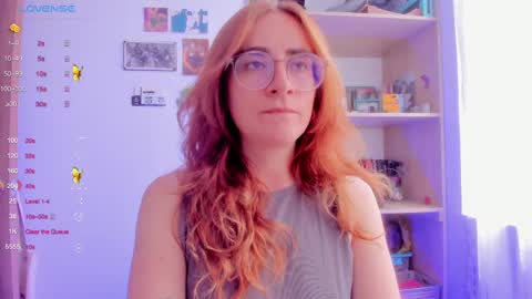 Giggles  online show from February 25, 2025, 4:00 pm