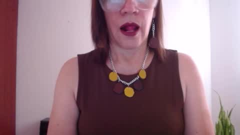 Snapshot of linda_hanna1977 chatting on January 14, 2026, 2:44 pm Linda Hanna online show from January 14, 2026, 2:44 pm