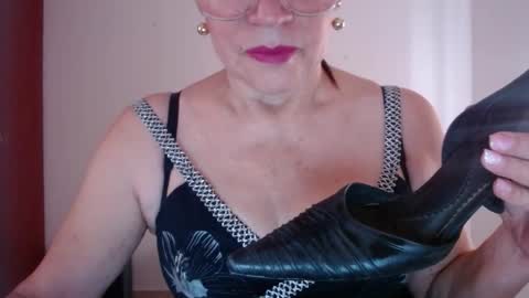Snapshot of linda_hanna1977 chatting on February 9, 2026, 3:05 pm Linda Hanna online show from February 9, 2026, 3:05 pm