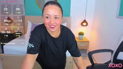 Snapshot of linda_rios_ chatting on January 31, 2025, 7:40 pm L I N D A online show from January 31, 2025, 7:40 pm