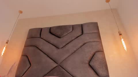 Snapshot of linda_saenz1 chatting on February 17, 2025, 3:09 pm Linda Saenz online show from February 17, 2025, 3:09 pm