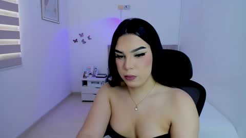 Snapshot of linda_zaam8386 chatting on September 17, 2025, 6:20 pm   online show from September 17, 2025, 6:20 pm