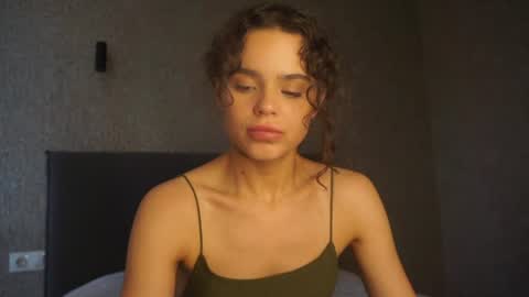 Snapshot of lindaaii chatting on July 16, 2026, 1:28 pm Linda online show from July 16, 2026, 1:28 pm