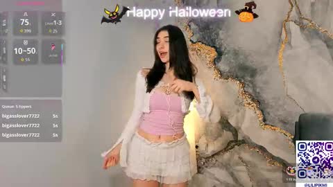 lili online show from November 1, 2025, 7:27 pm