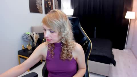 Snapshot of lindasandy chatting on October 11, 2025, 6:12 am lindasandy online show from October 11, 2025, 6:12 am