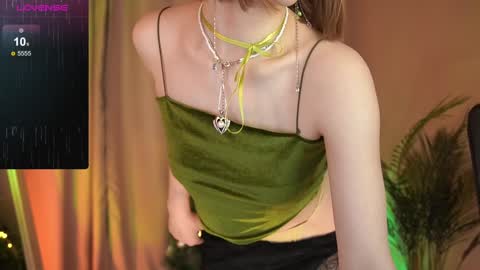 Snapshot of lindathacker chatting on December 23, 2024, 6:00 am your Linda is back online show from December 23, 2024, 6:00 am