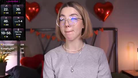 Snapshot of lindathacker chatting on February 17, 2025, 8:19 am your Linda is back online show from February 17, 2025, 8:19 am
