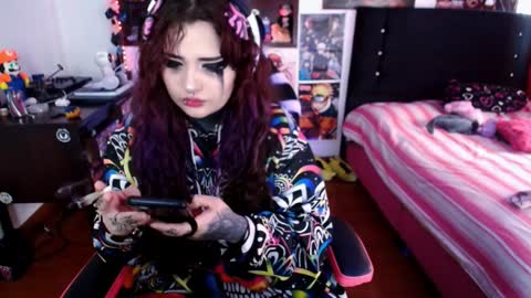 Snapshot of linddamortt chatting on December 31, 2024, 7:29 pm CatalinaANIDEA online show from December 31, 2024, 7:29 pm