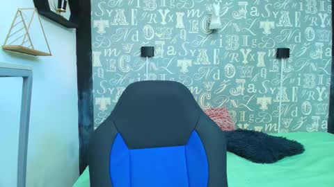  Lindsey  online show from October 24, 2025, 2:13 pm