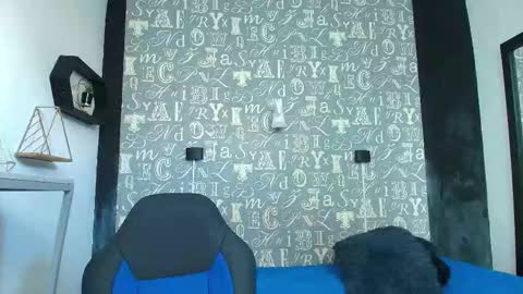  Lindsey  online show from November 12, 2025, 12:27 pm