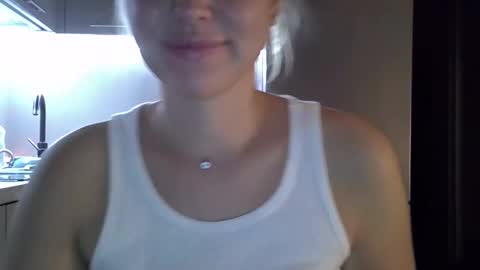 Snapshot of lindsisecret chatting on September 15, 2025, 9:15 pm Anna online show from September 15, 2025, 9:15 pm